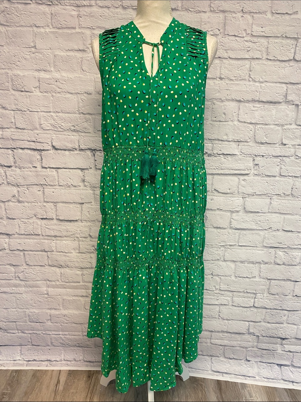 Versona Green Sleeveless Polka Dot Tiered Maxi Dress with Tassel Tie Size Medium